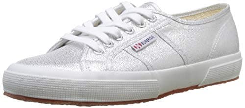 Zapatillas de lona plateadas superga casual y chic con plataforma