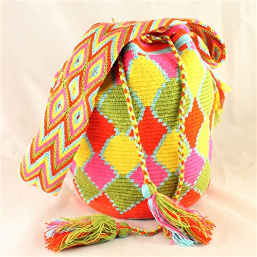 Bolso Wayuu colombiano hecho a mano con motivos tribales, amarillo y de color