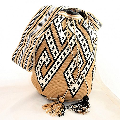 Bolso Wayuu colombiano hecho a mano con motivos tribales, beige