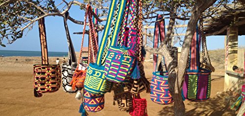 Bolsos Wayuu colombianos hechos a mano con motivos tribales